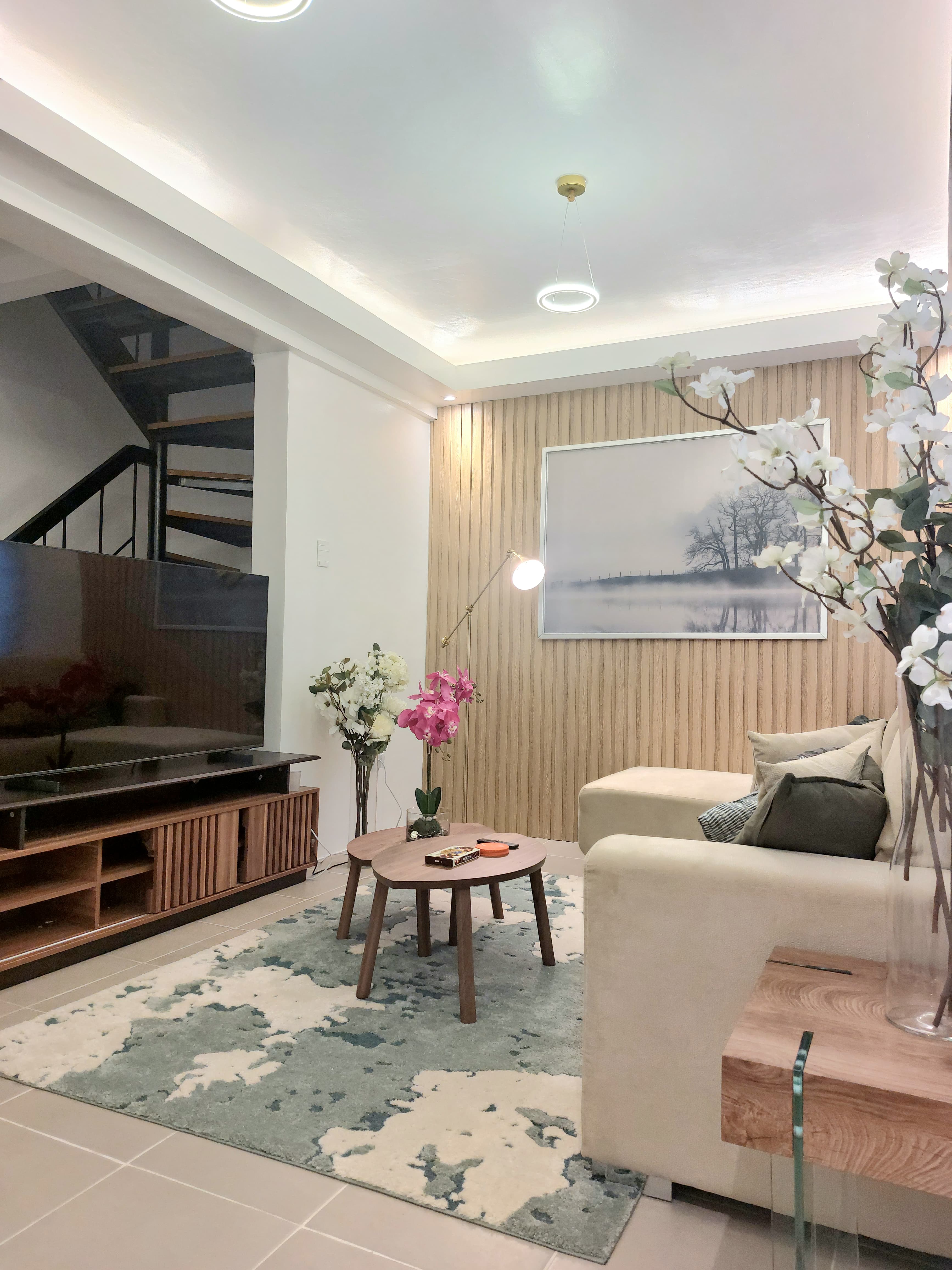 Luxa Vacation House Silang living room
